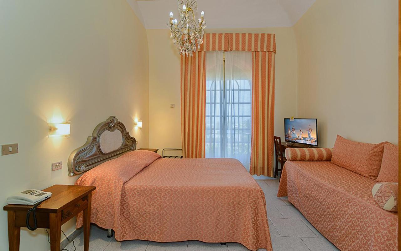 Hotel Poseidon Marina di Pietrasanta Εξωτερικό φωτογραφία