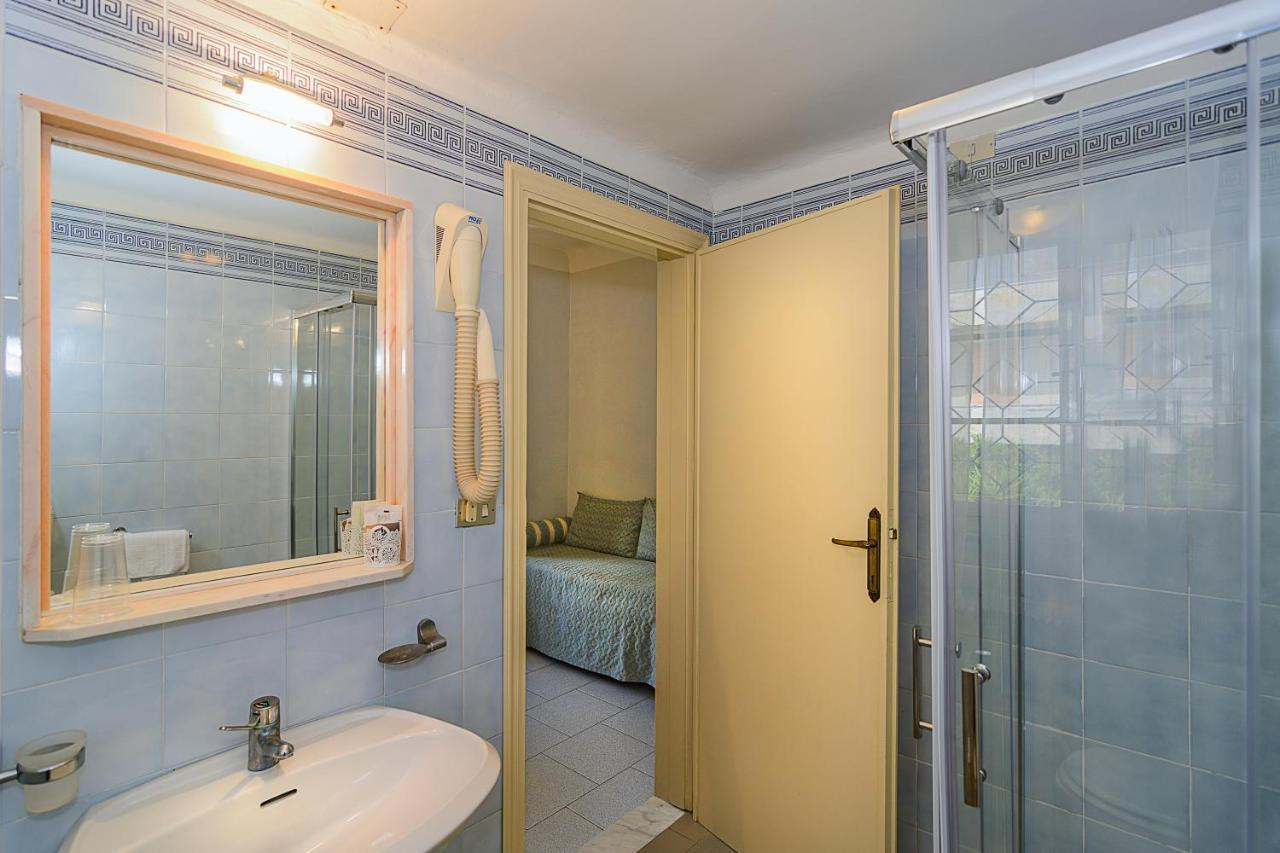 Hotel Poseidon Marina di Pietrasanta Εξωτερικό φωτογραφία