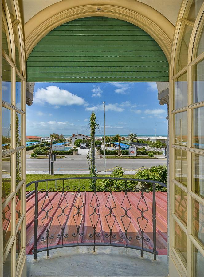 Hotel Poseidon Marina di Pietrasanta Εξωτερικό φωτογραφία