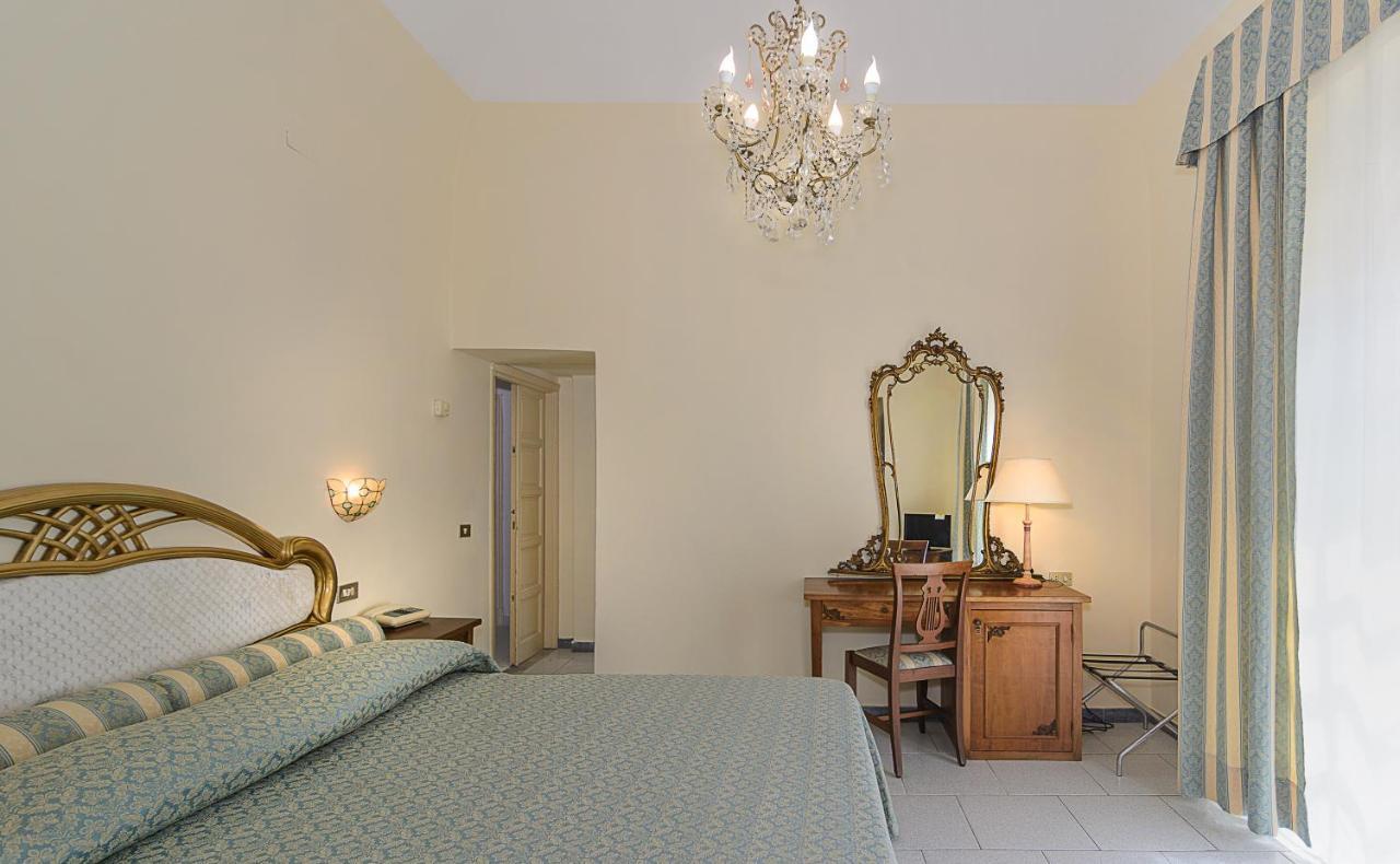 Hotel Poseidon Marina di Pietrasanta Εξωτερικό φωτογραφία