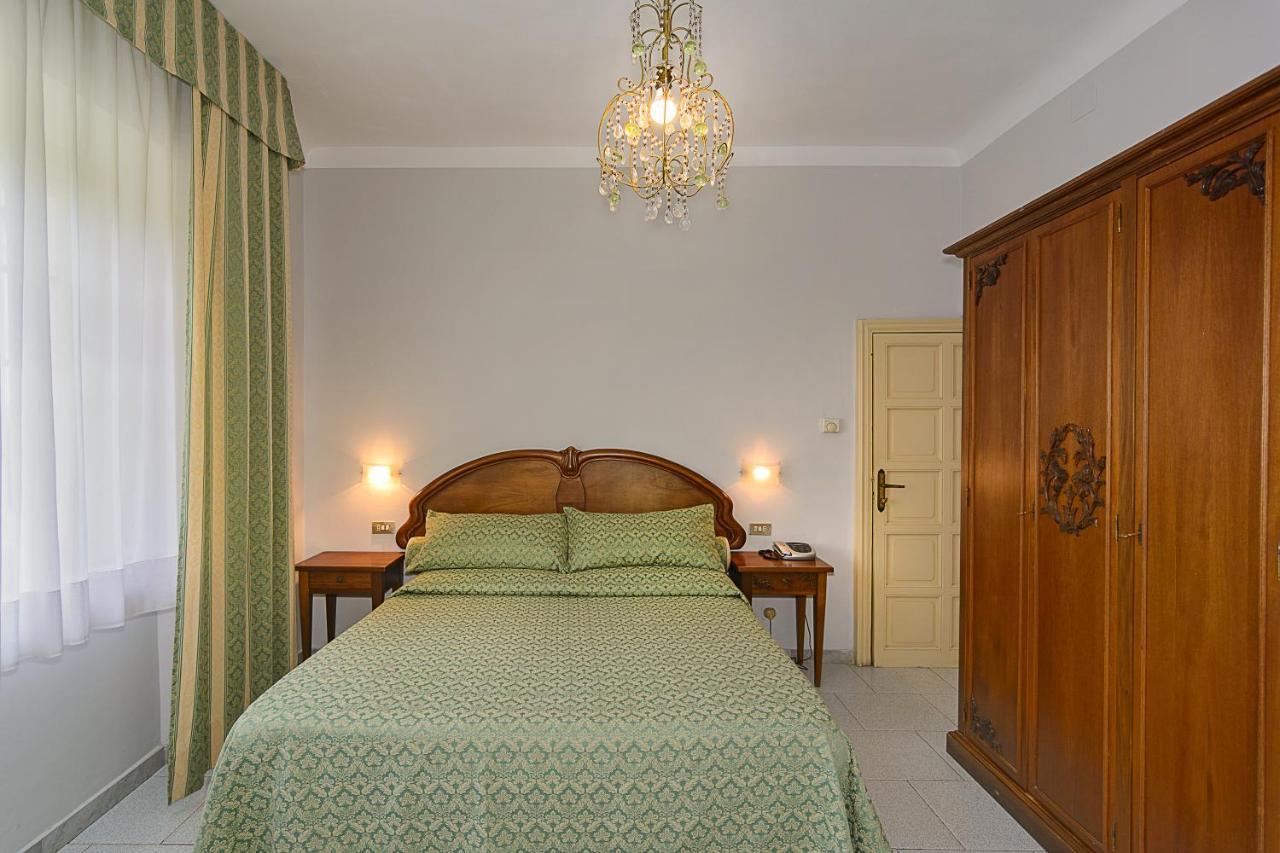 Hotel Poseidon Marina di Pietrasanta Εξωτερικό φωτογραφία