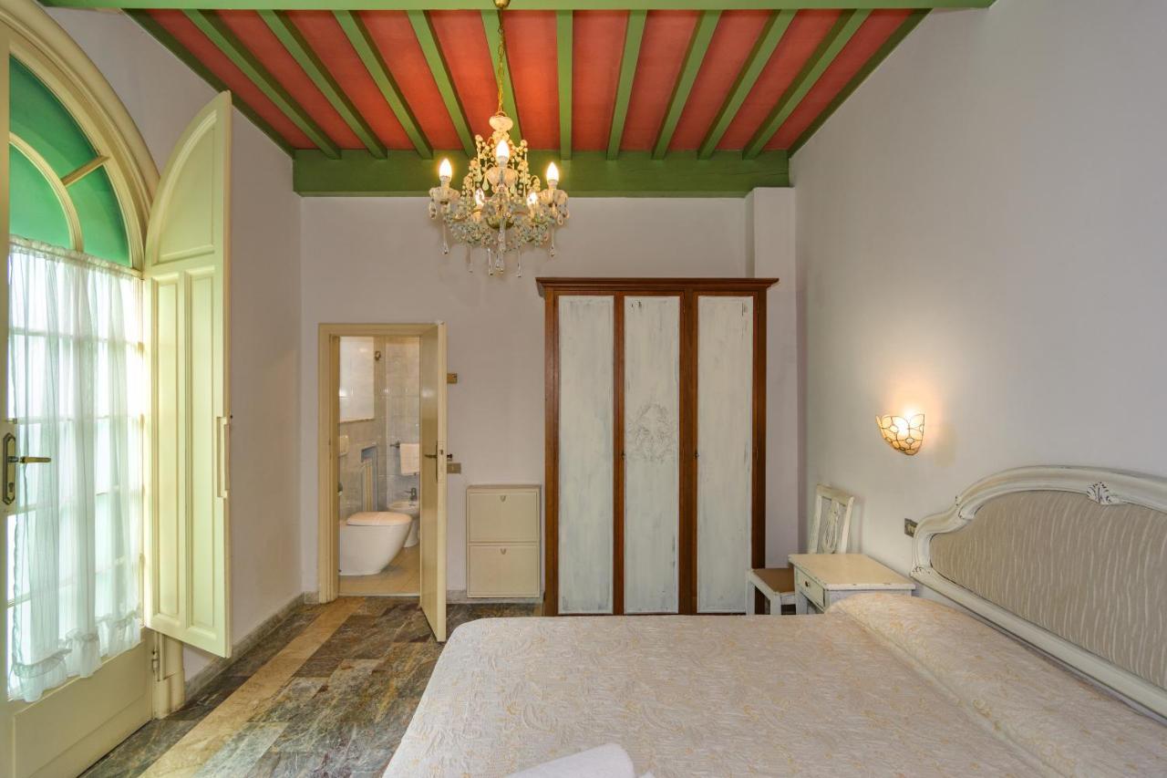 Hotel Poseidon Marina di Pietrasanta Εξωτερικό φωτογραφία